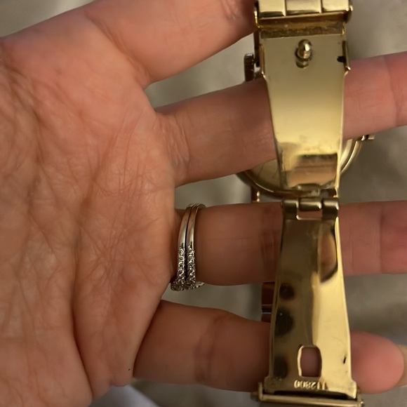 **SOLD ELSEWHERE** Marc Jacobs - Gold Watch w/ Black Face - Picture 13 of 13